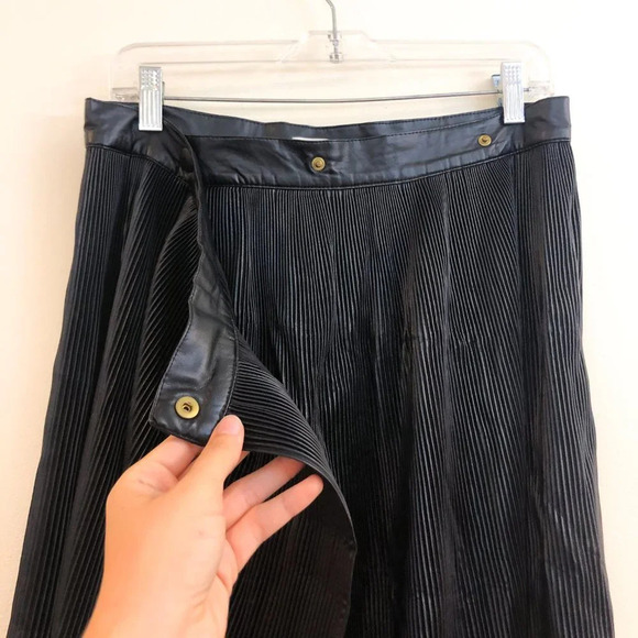 Rodebjer Black Faux Vegan Leather Pleated Designer Classic Midi Skirt Small - Picture 5 of 10